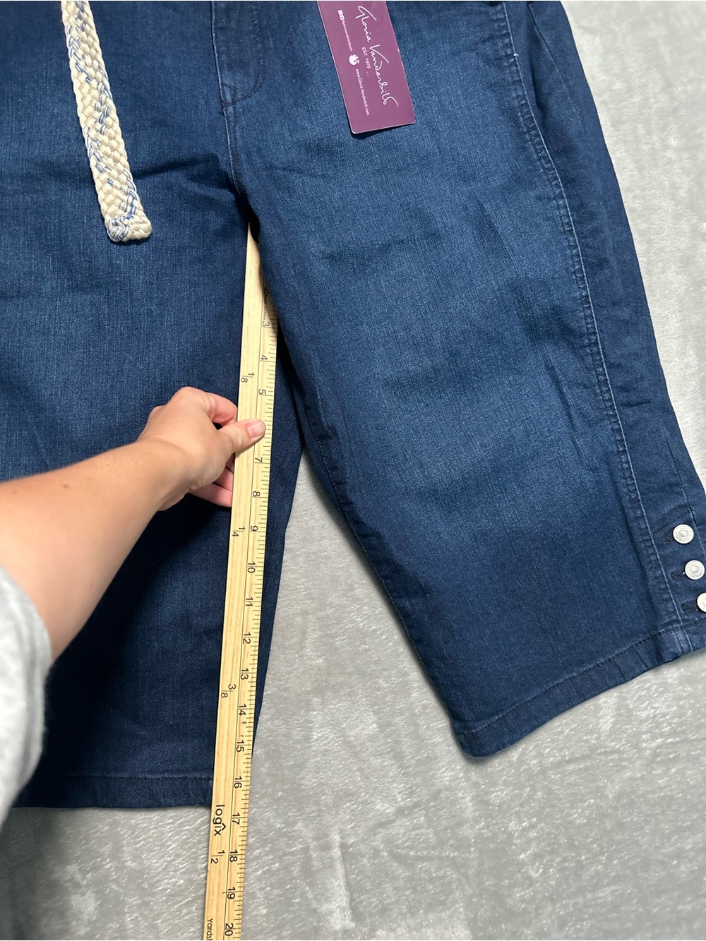 Gloria Vanderbilt Mila Belted Skimmer Capri Jeans Women’s 18 Dark Wash - Picture 11 of 11